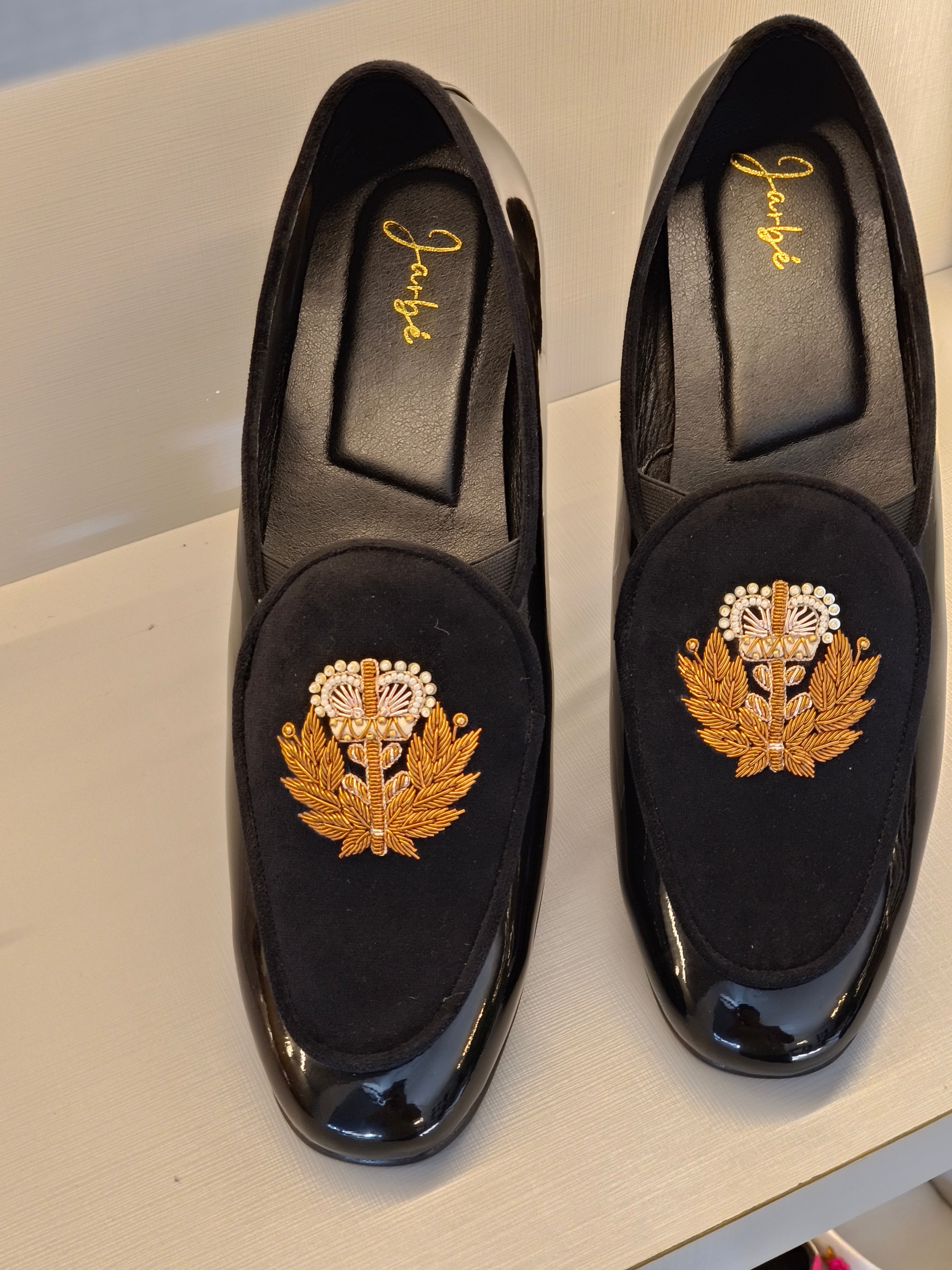 Deccan - Patent & Velvet